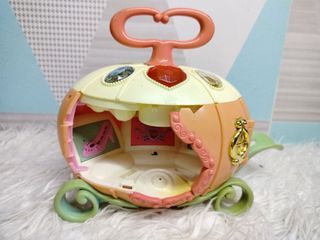Carousel Type Doll House