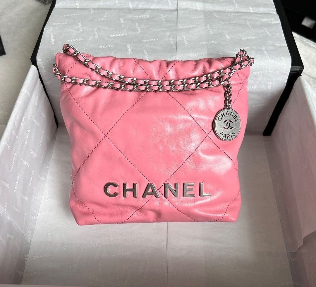 Chanel 22 leather mini bag Chanel Pink in Leather - 34651559