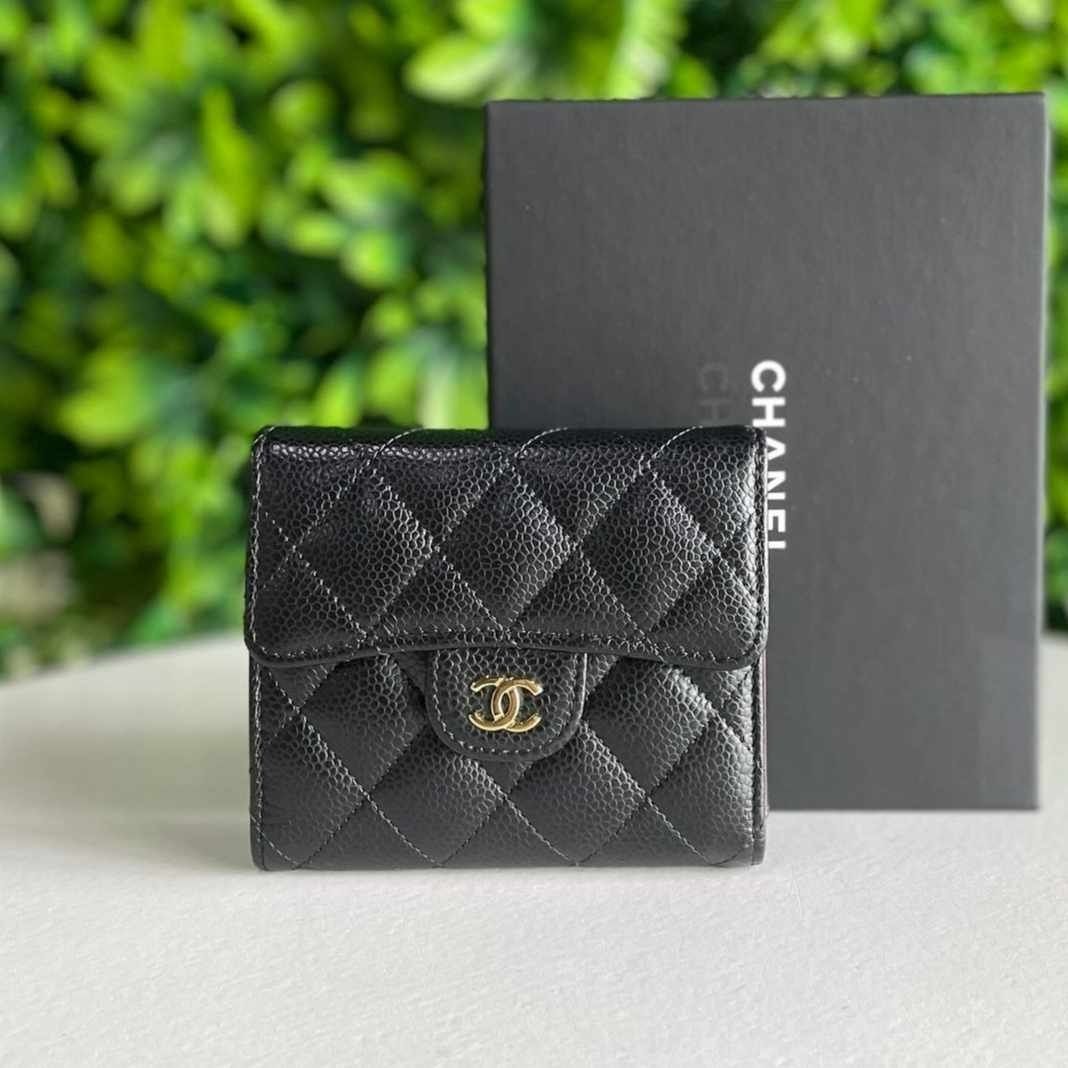 Chanel Compact Caviar Wallet GHW