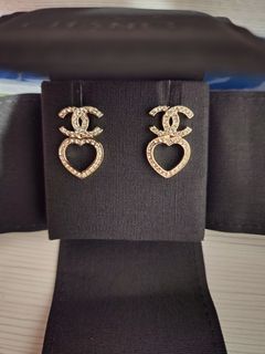 BNIB Chanel FW2022 Earrings