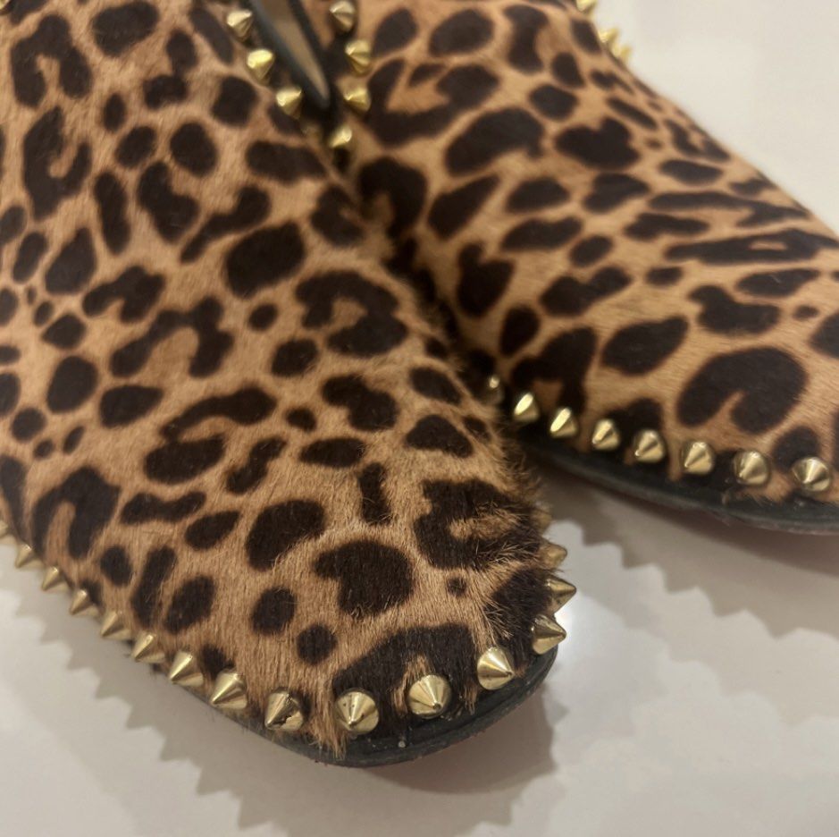 Christian Louboutin Leather Flats Luxury Sneakers Footwear on