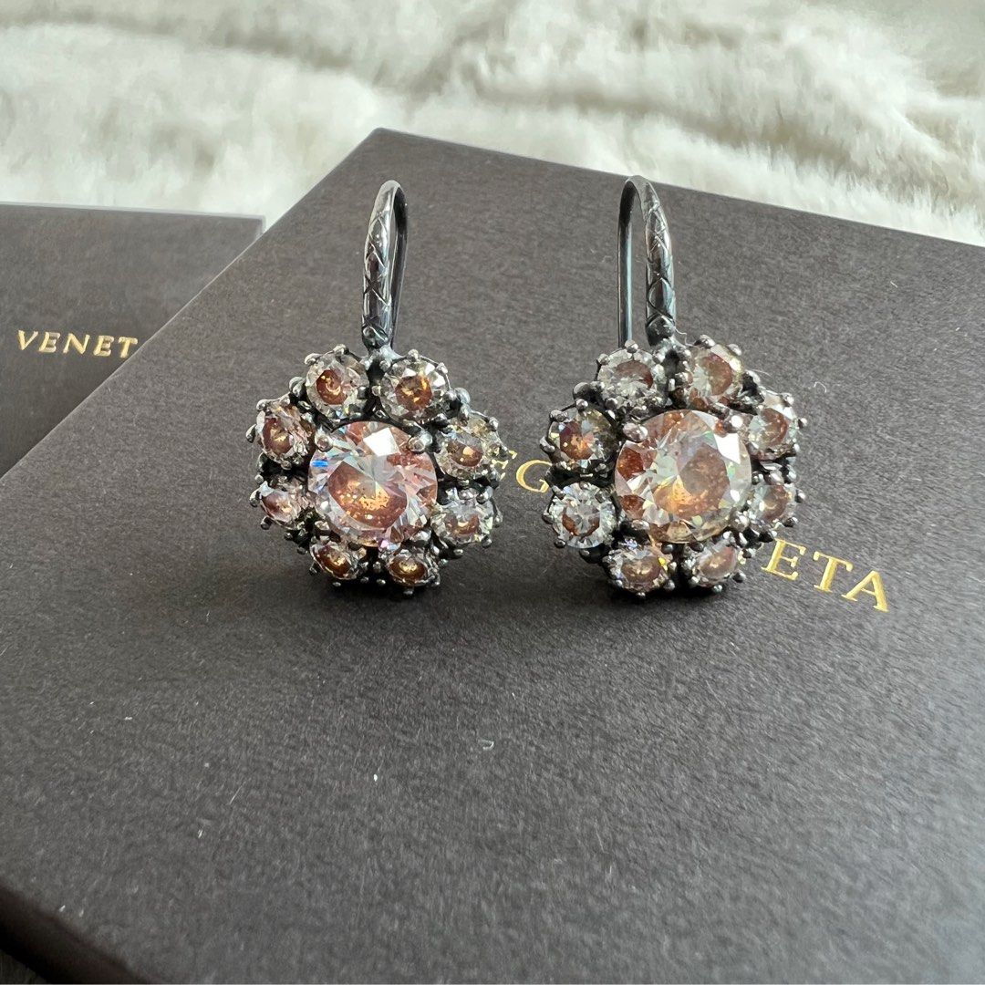 NO NEGO Bnib Bottega Veneta Cubic Zirconia earrings Set Authentic