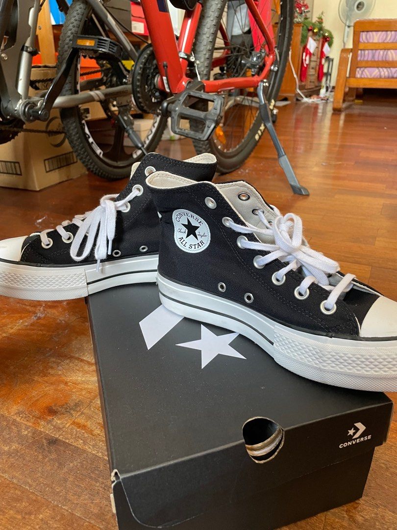 Converse Chuck Taylor Women s Fashion Footwear Sneakers on