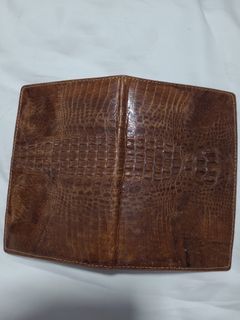 Hornback Croc Embossed Calfskin Leather Billfold Wallet - Brown