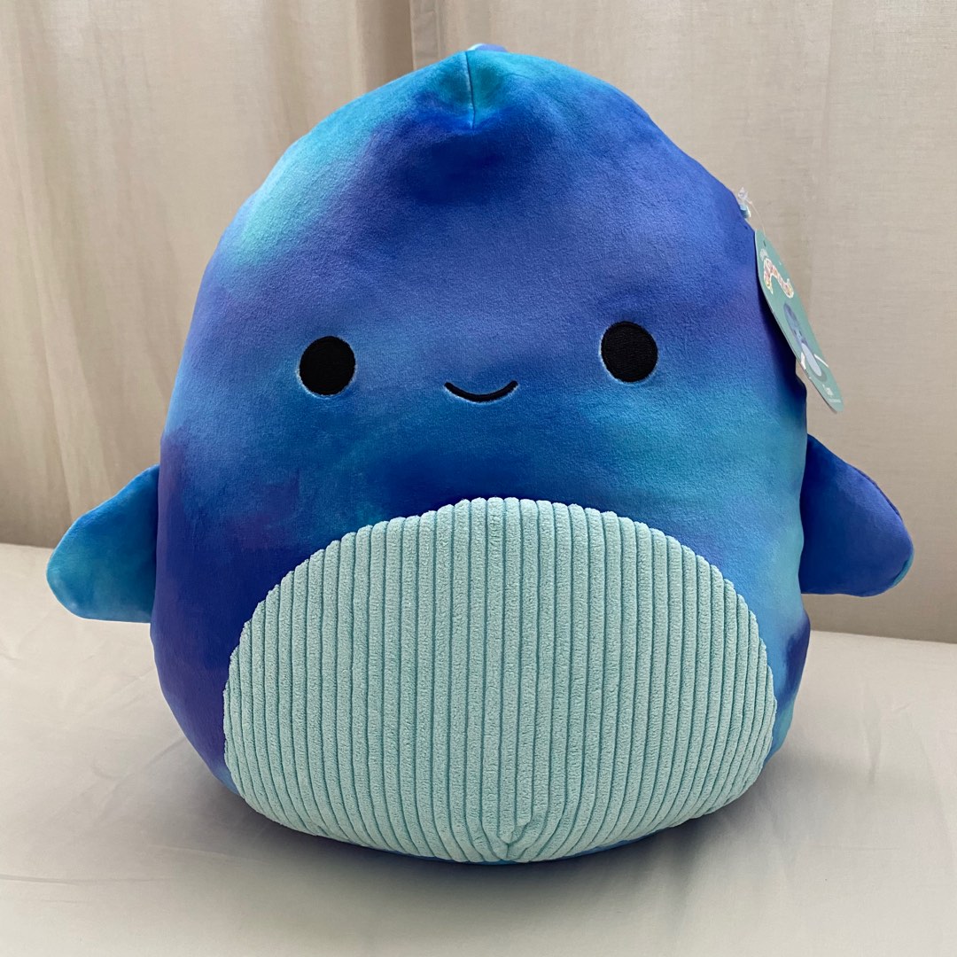 Squishmallow whale top