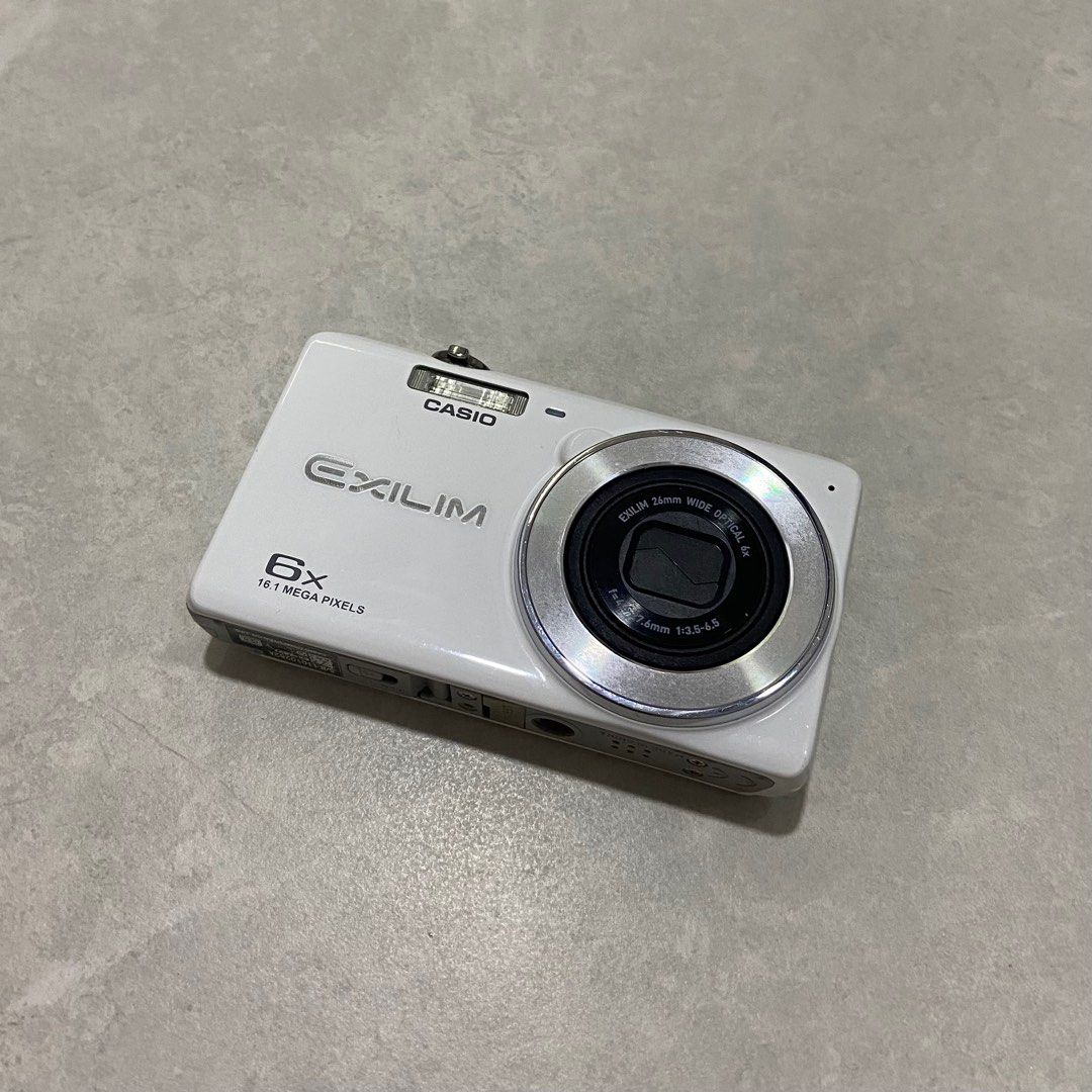 DIGITAL CAMERA DIGICAM CASIO EXILIM EX ZS27 in WHITE