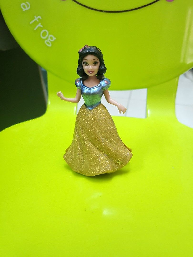 Snow white magiclip doll outlet
