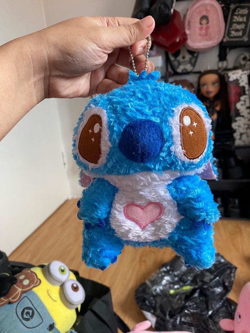  Disney Stitch Charm Keychain Heart Embroidered, Hobbies & Toys, Toys 