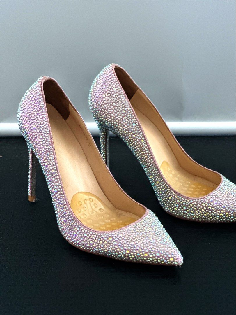 Pumps hotsell with crystals