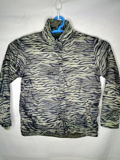 (Category: ) located in . Submitted by well_thrift (Listing ID 1260095722, Image 1). Description: .