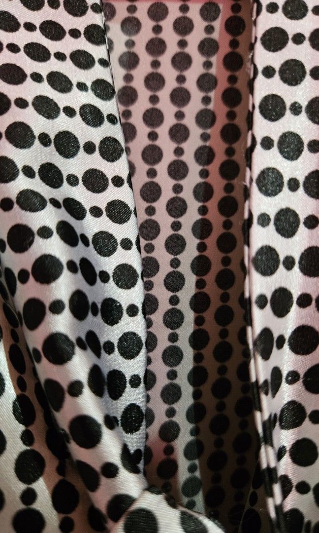 Femina Silk Polka dotted Blouse (Category: Blouses) located in Manila. Submitted by _sabm (Listing ID 1260117678, Image 3). Description: Femina silk blouse with polka dots with ruffled short sleeves.