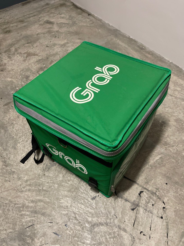 Food delivery bag + wire mesh rack, Motorcycles, Motorcycle Accessories