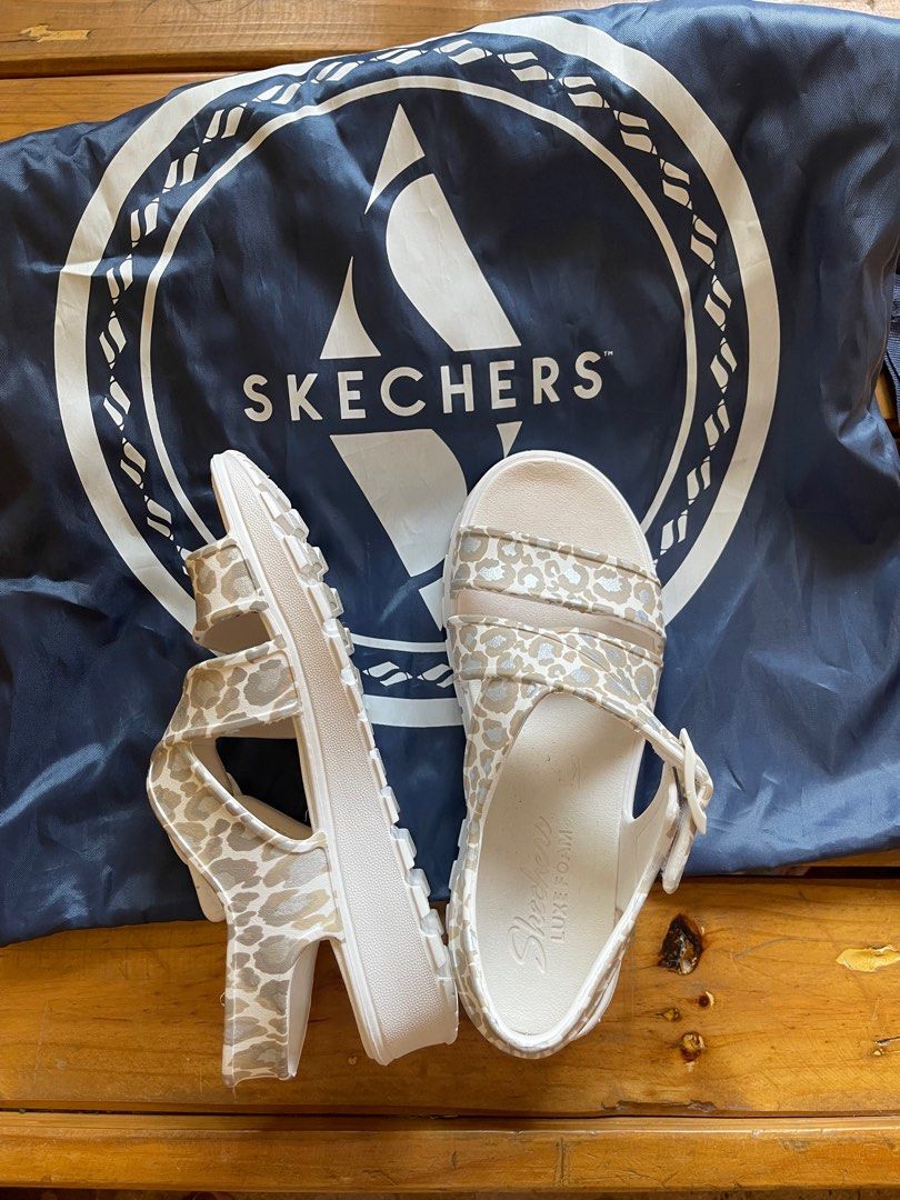 For SALE SKECHERS size 6 womens Women s Fashion Footwear Flats