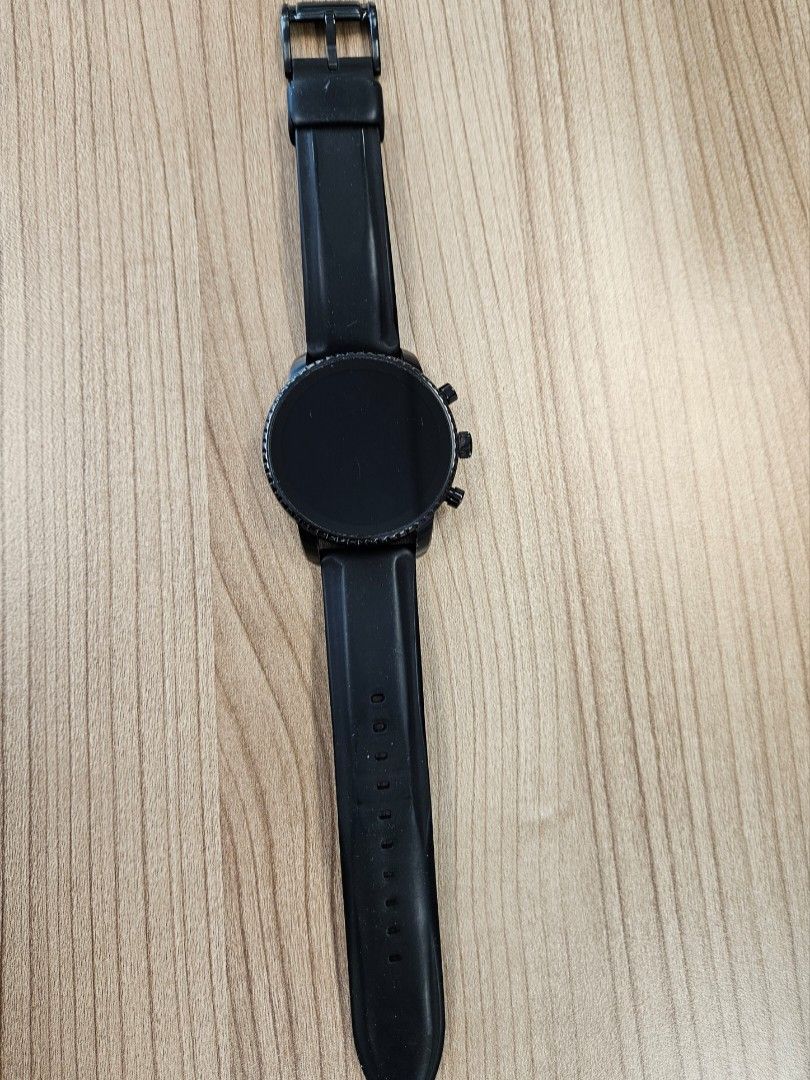 Fossil Men Gen 3 Smartwatch Good Condition Men s Fashion
