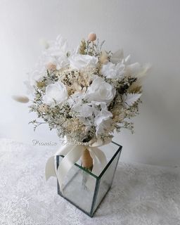 Preserved Flowers Bouquet And Gift Collection item 2