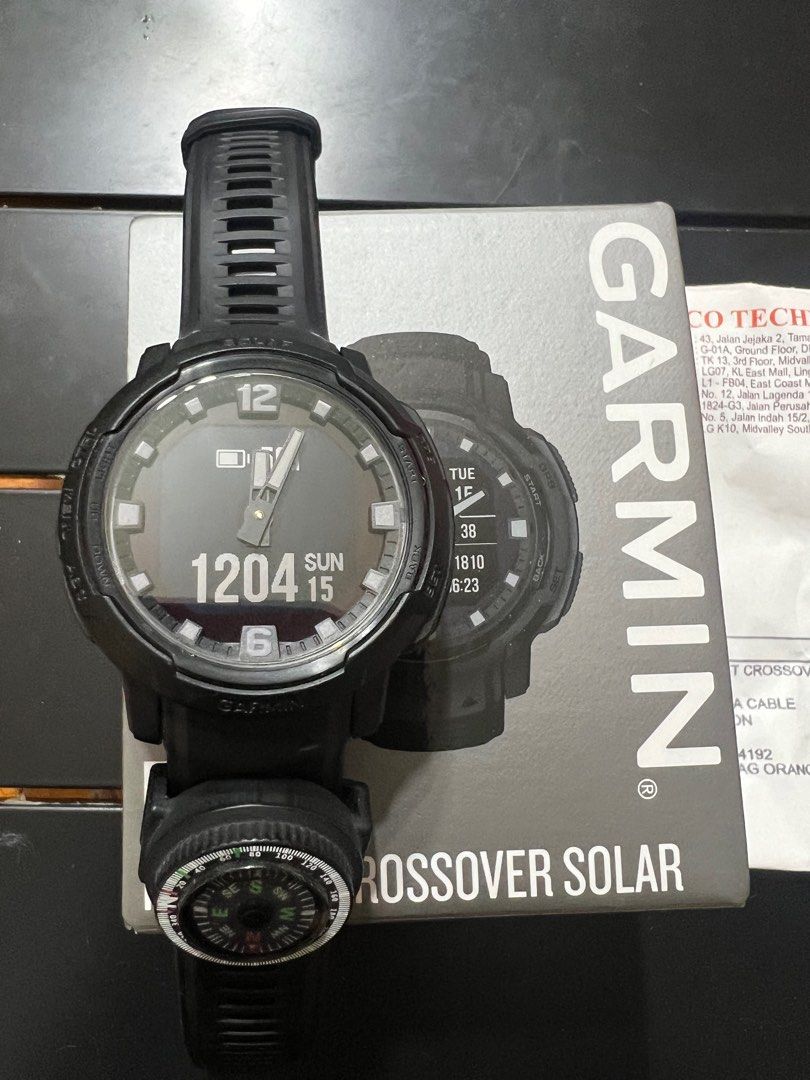 Suunto core clearance vs garmin instinct
