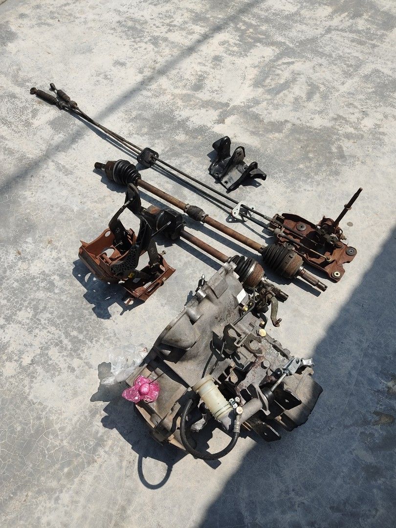 Gearbox Wira Manual 1.5, Auto Accessories on Carousell