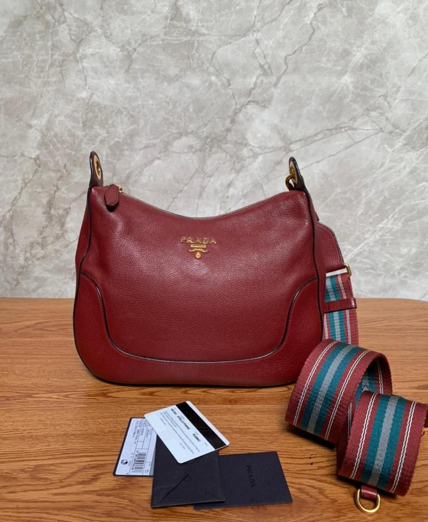 Prada Prada Vitello Phenix Hobo Rosso