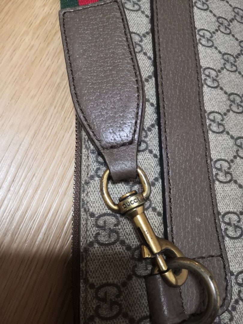 GUCCI two way sling cluch, Men's Fashion, Bags, Sling Bags on Carousell