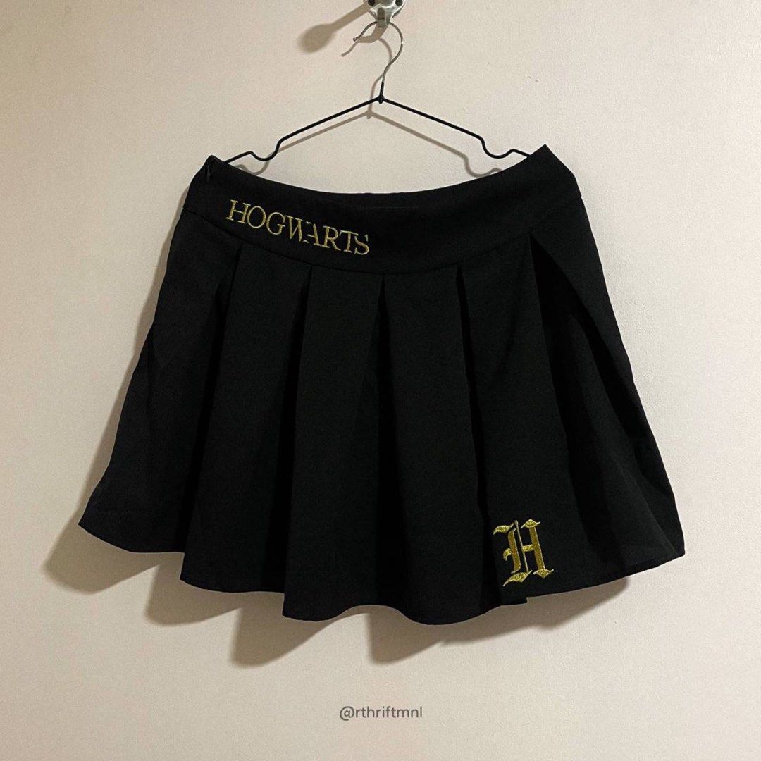 Hogwarts outlet embroidered skirt