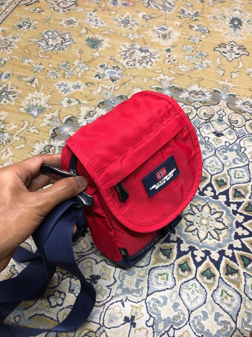 Helly hansen online sling bag