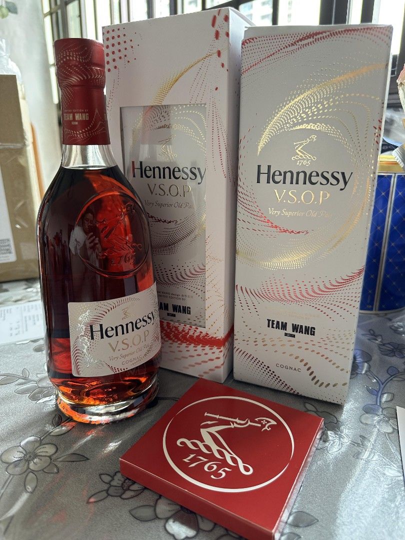 Hennessy VSOP limited edition (Team Wang), Food & Drinks, Alcoholic Beverages on Carousell