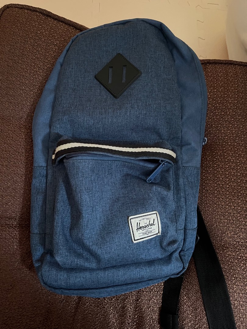 Herschel Crossbody Bag 9L, Men's Fashion, Bags, Backpacks on Carousell