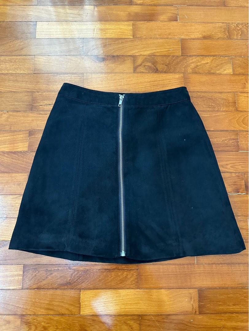 HM black suede skirt Women s Fashion Bottoms Skirts on Carousell