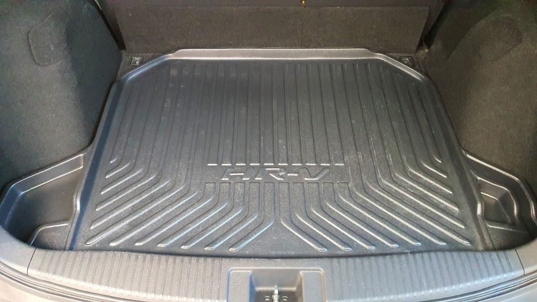Honda hrv boot tray hotsell