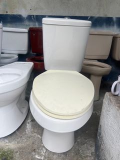 Hotel and Condo Pull Out 2nd Hand Toilet Bowl