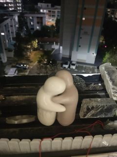 Hug Friend salt n pepper