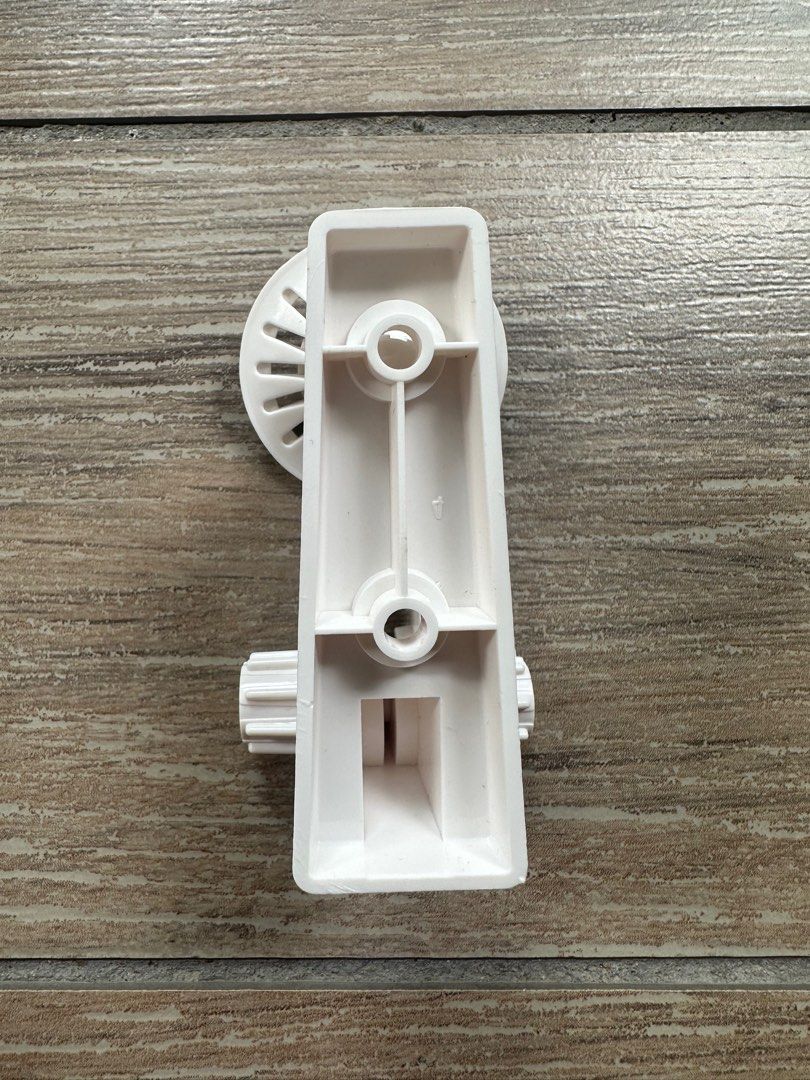 IP camera bracket (Category: Security Systems & CCTV Cameras) located in Singapore. Submitted by lawkoh (Listing ID 1260158189, Image 2). Description: Brand new No box or packing Security Camera mounting For ceiling / wall mount use. .