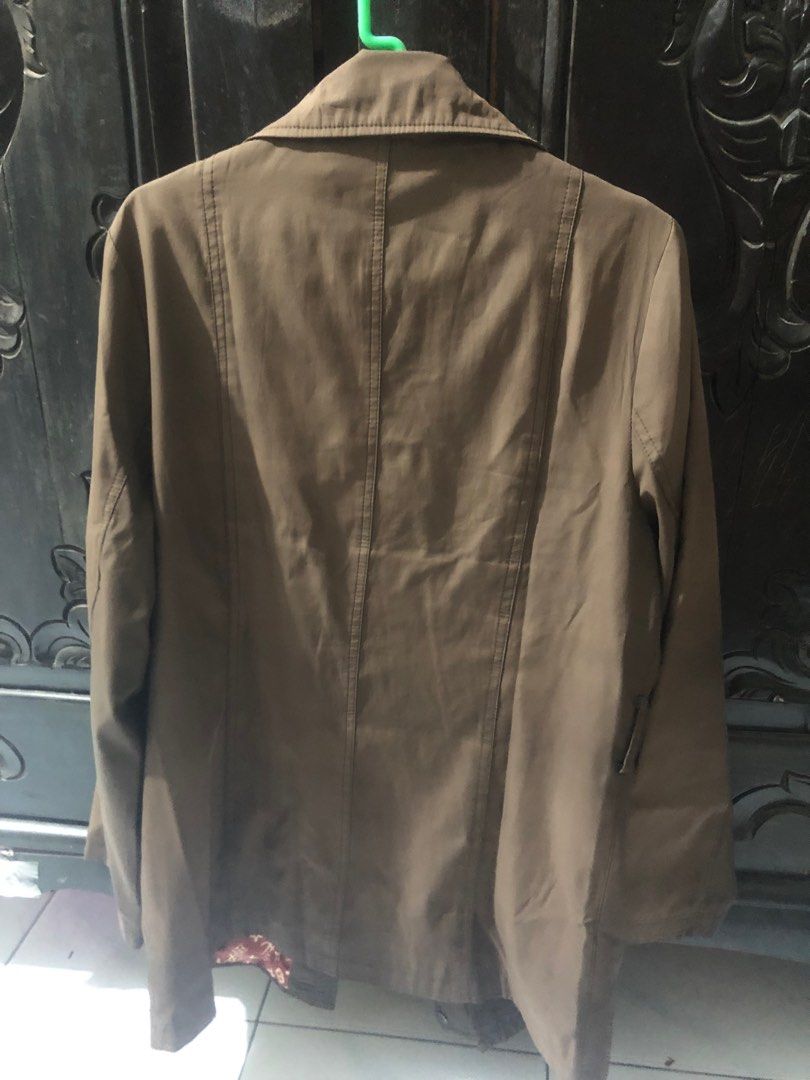 Jaket LV original, Fesyen Pria, Pakaian , Baju Luaran di Carousell