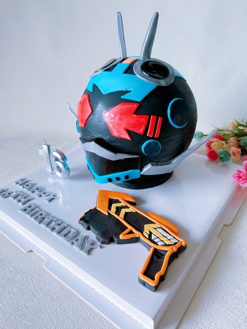 Pinata Rider Kamen Rider pinata cake/ bombshell cake/ customised cake, Food & Drinks ...