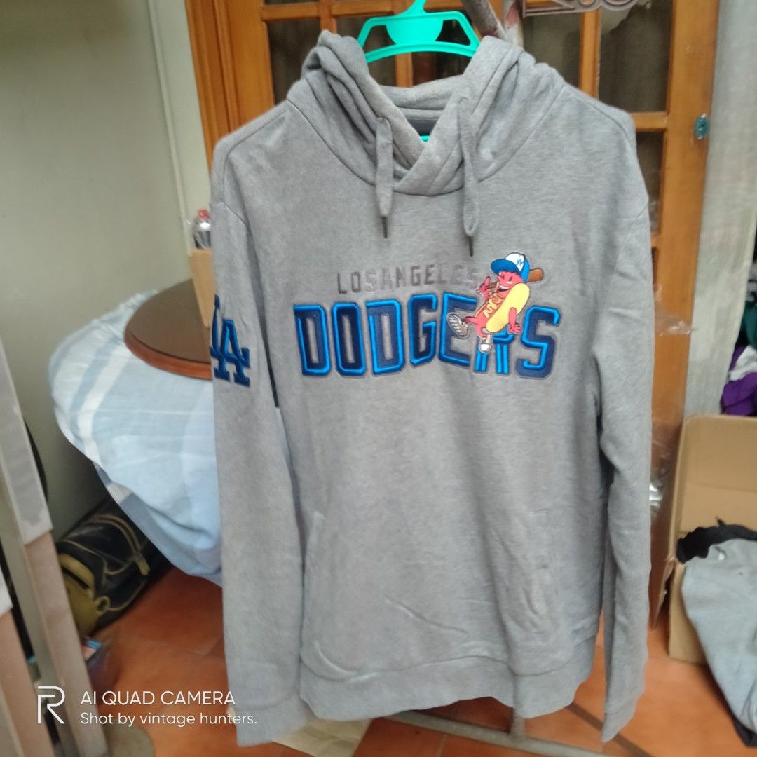 Original/Authentic LA Dodgers hoodie by Stitches USA, Men's Fashion, Coats,  Jackets and Outerwear on Carousell