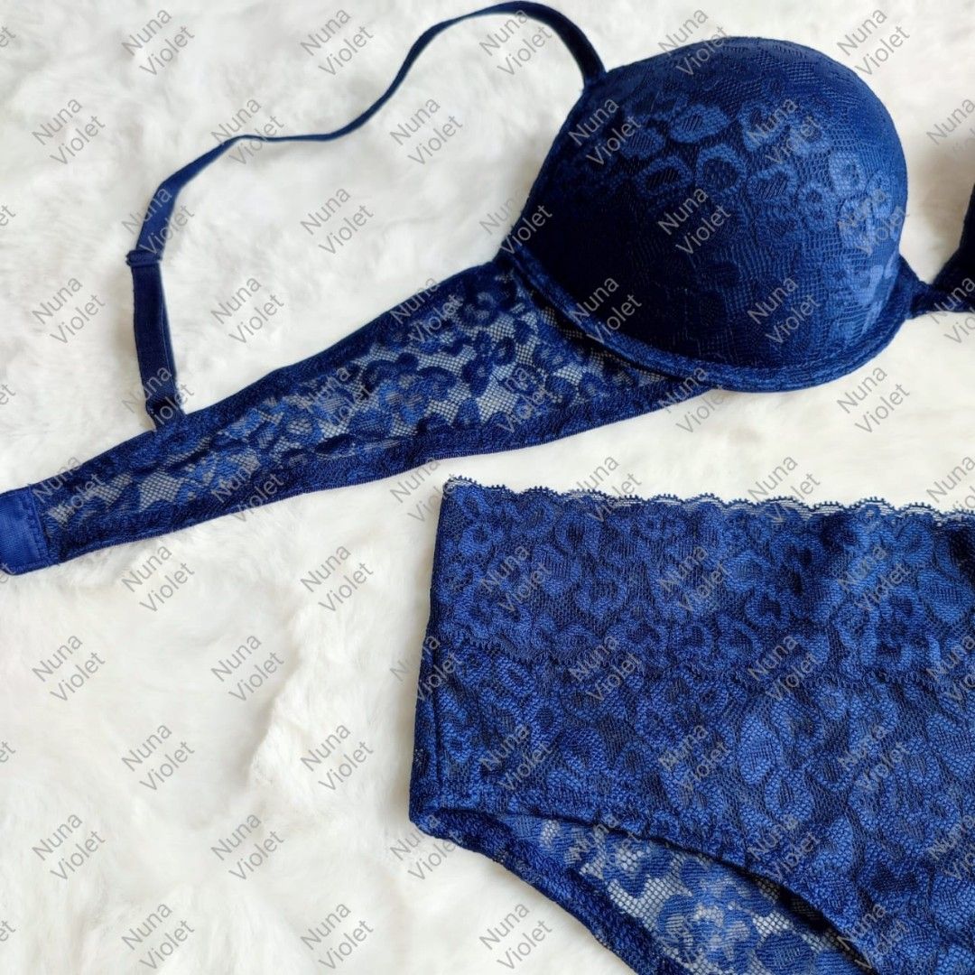 La Senza Remix Push up Bra Size 36B - Dark Blue Lace