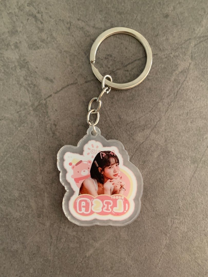 Lisa blackpink keychain, Hobbies & Toys, Memorabilia & Collectibles, K ...