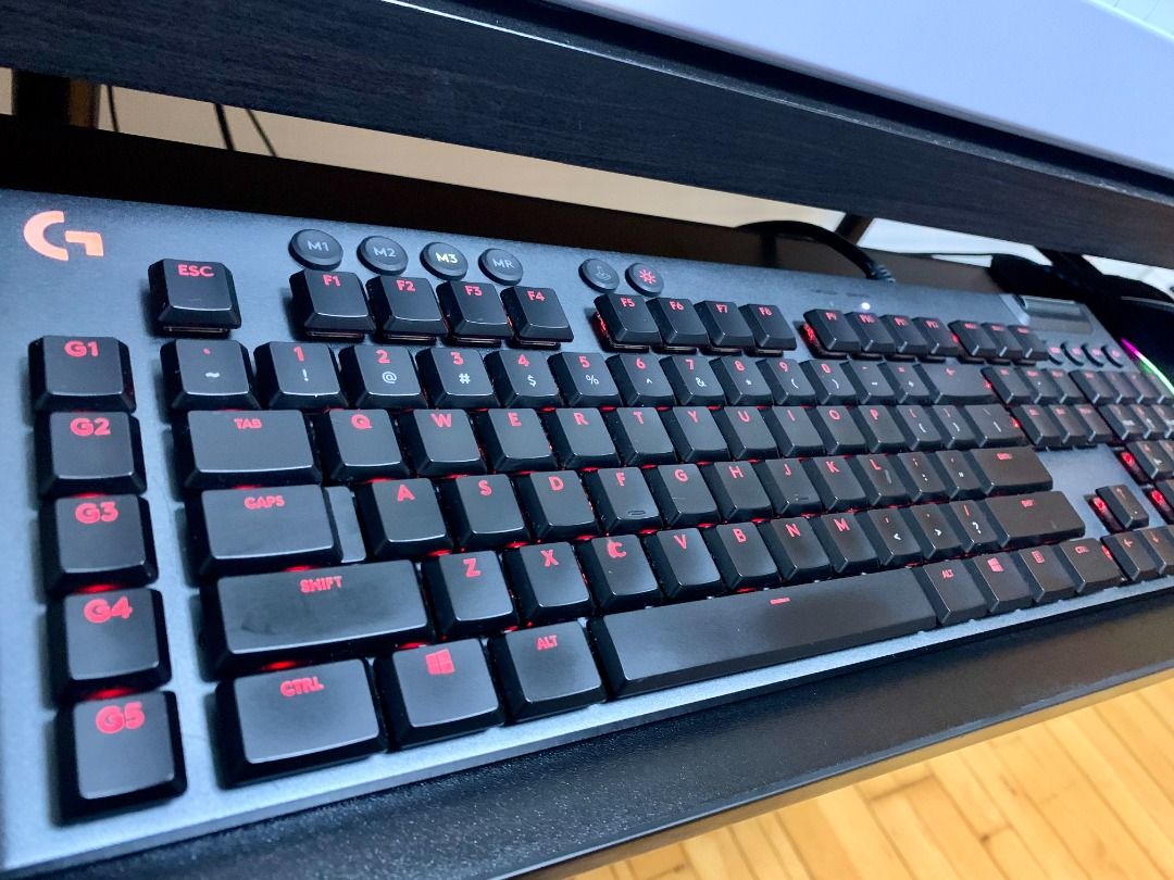 Logitech G913 Wired full keyboard - brown switch (clicky + tactile ...
