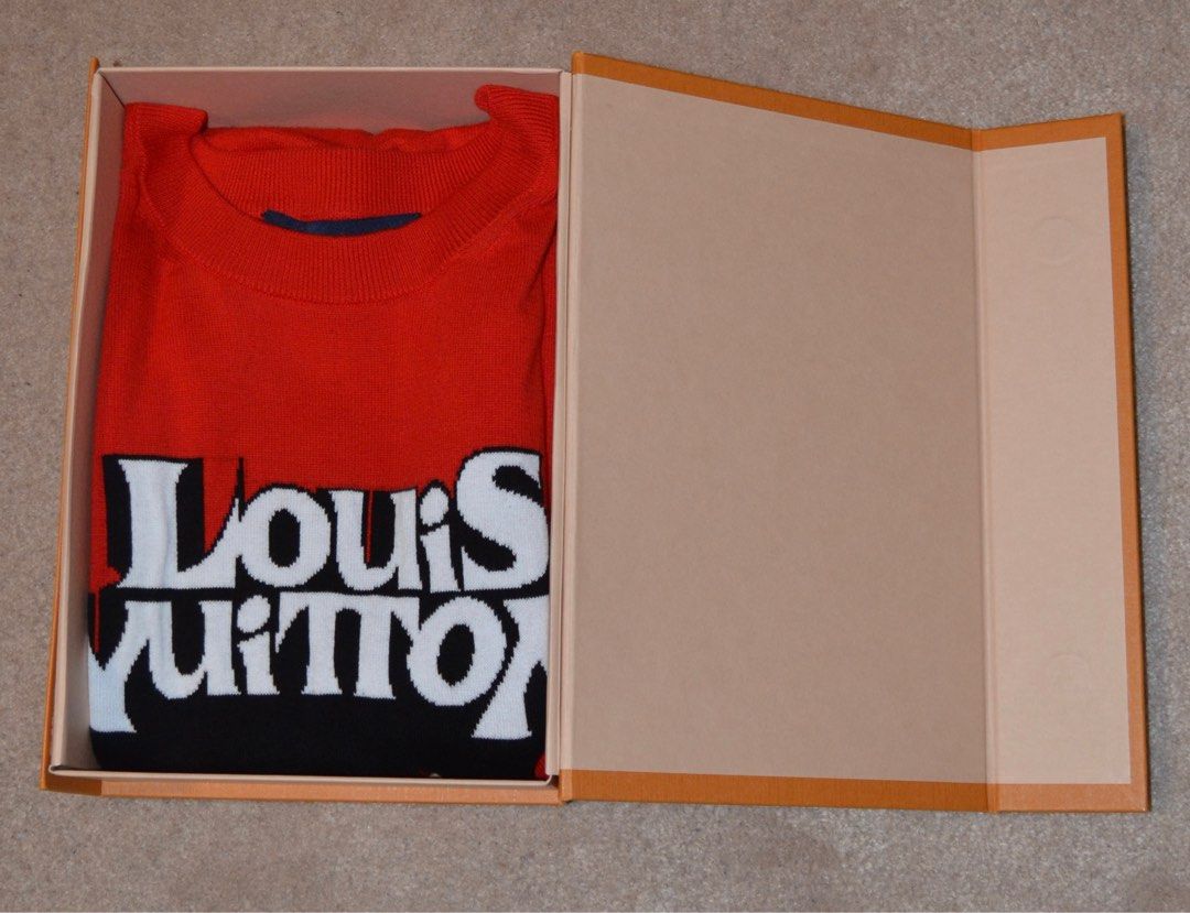 Louis Vuitton Neon Red Dove Knit T-Shirt, Men's Fashion, Clothes on  Carousell