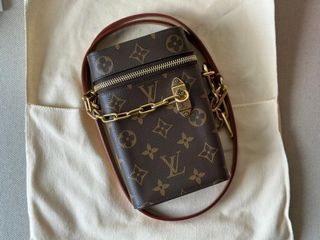 Excellent condition Louis Vuitton LV utility crossbody bag, Luxury, Bags &  Wallets on Carousell