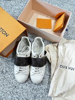 💯% Authentic LV Monogram & White Arclight Sneaker (38), Luxury, Sneakers &  Footwear on Carousell