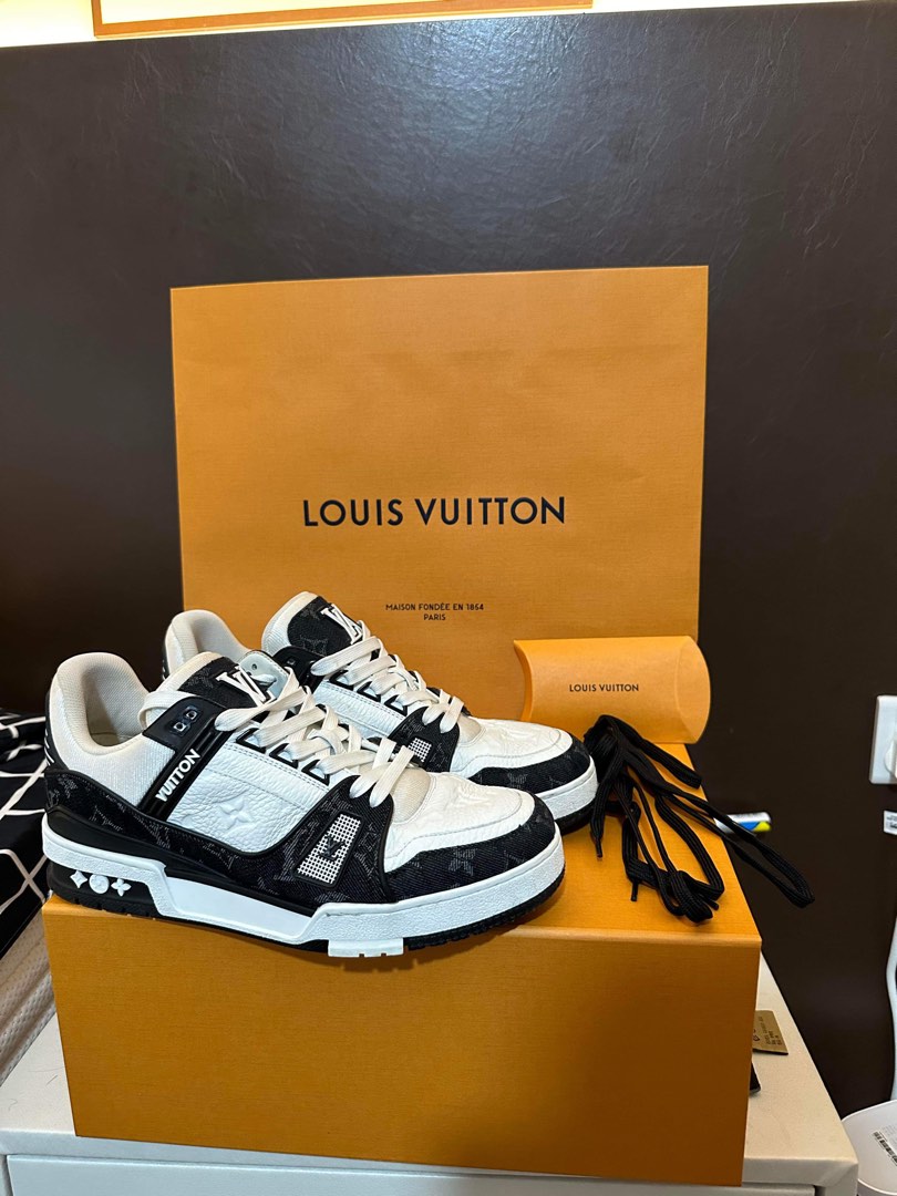 Louis Vuitton LV trainer Damier new size 9 1/2 US 10 1/2 receipt rare!Sold  out!