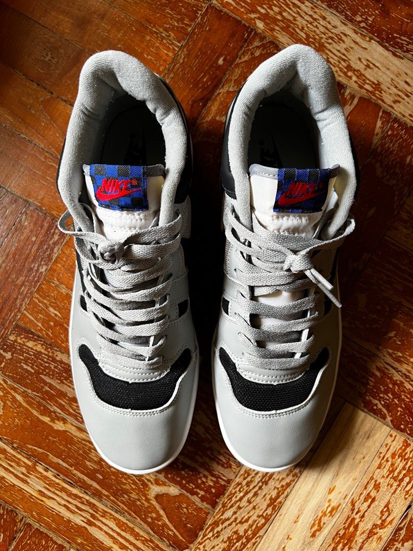 Mac Attack Travis Scott (Category: Sneakers) located in Singapore. Submitted by jon_declutters (Listing ID 1260146945, Image 2). Description: Nike US10, EU44.