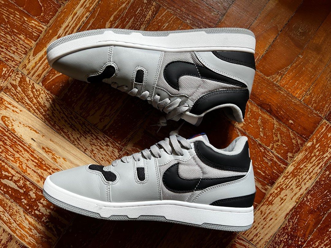 Mac Attack Travis Scott (Category: Sneakers) located in Singapore. Submitted by jon_declutters (Listing ID 1260146945, Image 3). Description: Nike US10, EU44.