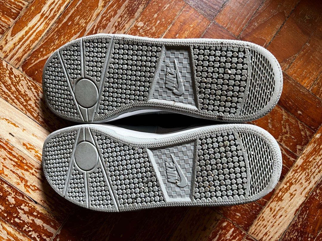 Mac Attack Travis Scott (Category: Sneakers) located in Singapore. Submitted by jon_declutters (Listing ID 1260146945, Image 4). Description: Nike US10, EU44.