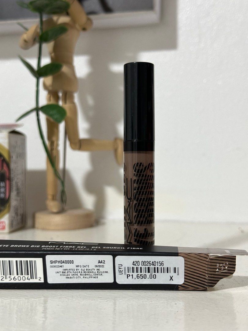 Mac eyebrow gel, Beauty & Personal Care, Face, Makeup on Carousell
