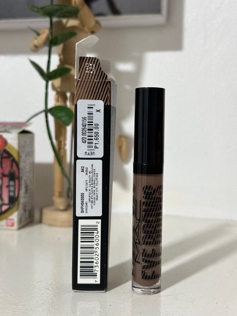 Mac eyebrow gel, Beauty & Personal Care, Face, Makeup on Carousell