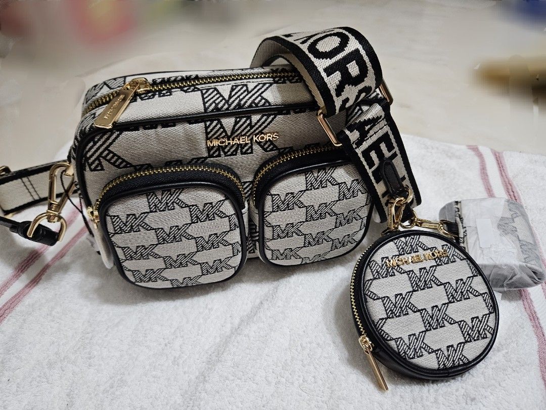 Michael kors camera bag hot sale