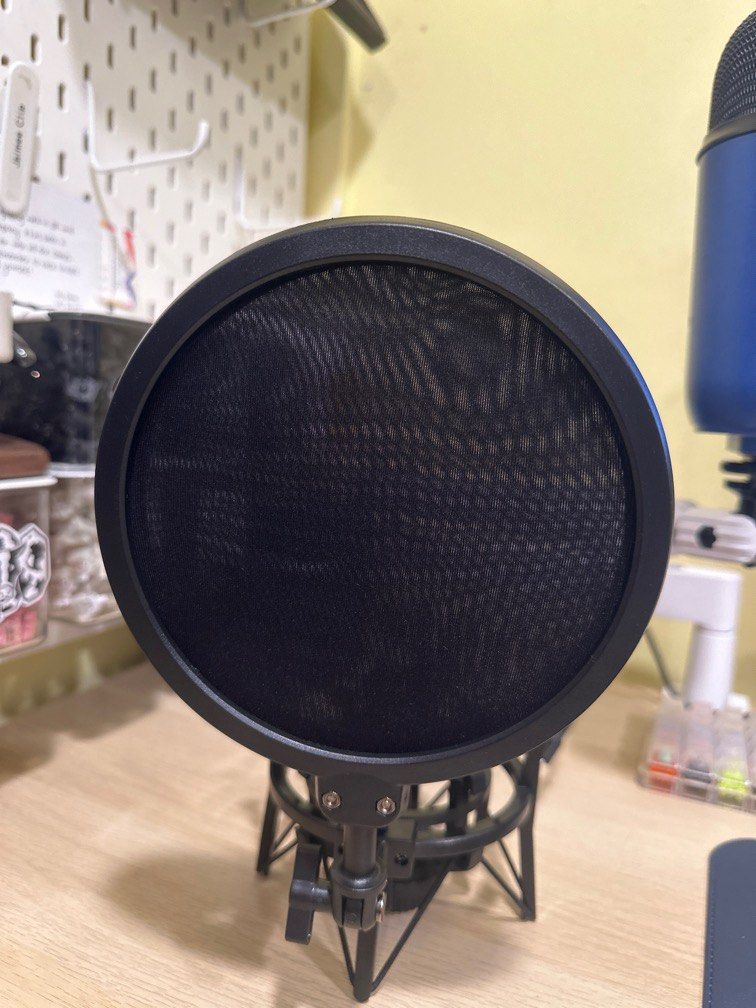 Microphone Shock Mount with Pop Filter, Audio, Other Audio Equipment on