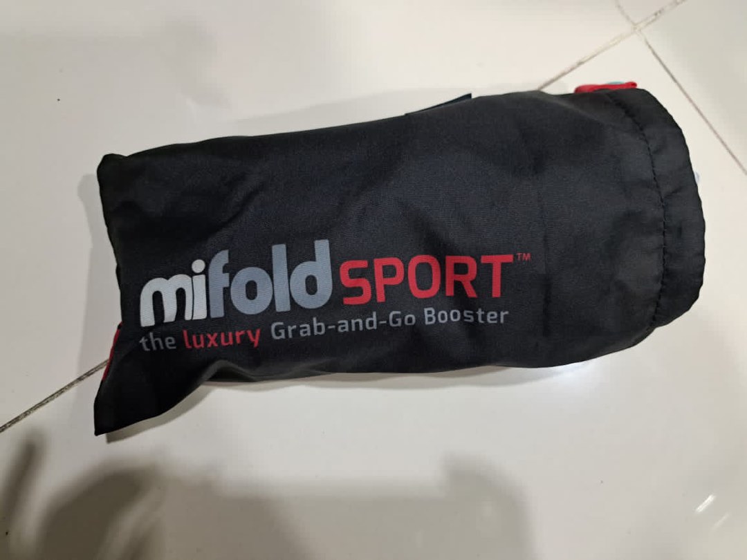 Mifold Sport the Luxury Grab and Go Booster